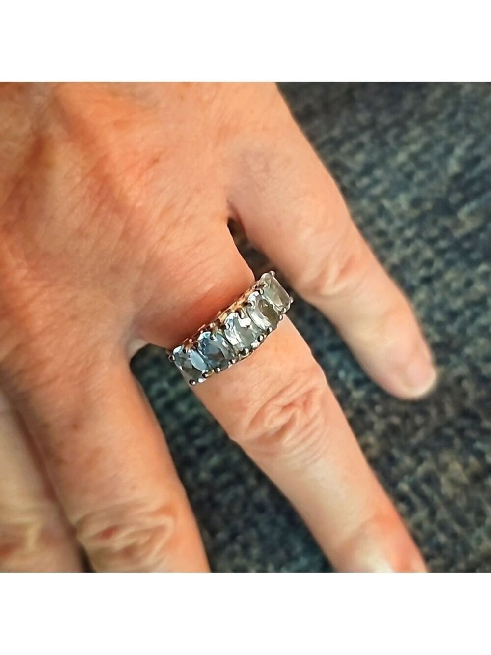 Blue topaz sterling silver 5 stone ring - Picture 2 of 6